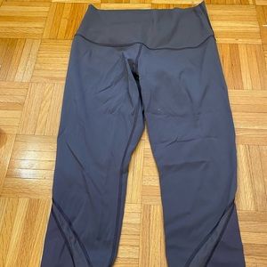 Lululemon Cropped Leggings with Mesh on the sides